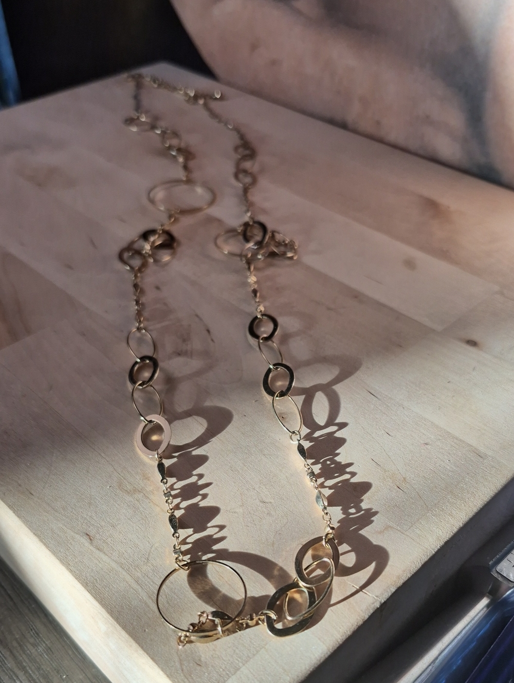 Source Unknown Gold Linked Circle Long Necklace